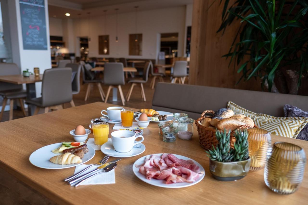 Rebhan'S Business Und Wellness Hotel Neukenroth Exteriör bild